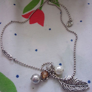 SM  feather and charm wish necklace